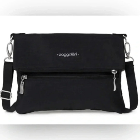Baggallini Flip Zip Crossbody in black - Picture 1 of 7